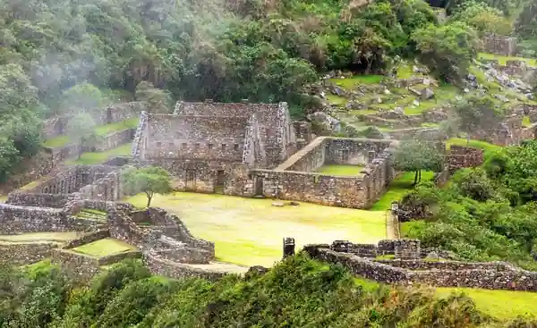 Choquequirao was one of the inca temples that resist the  arrive of the Spanish