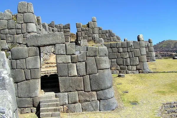 What was Sacsayhuamán used for