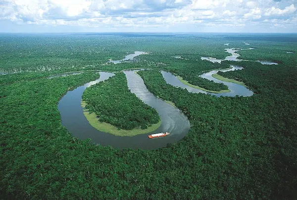 Is the Amazon in Peru dangerous?