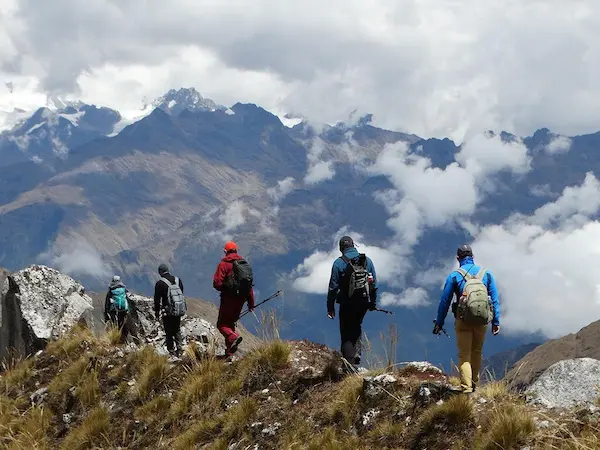 Trekking Essentials for Beginners – What You Should Always Pack