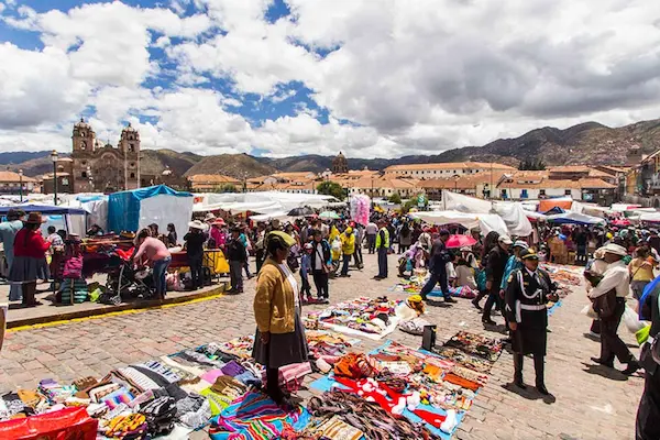 Tips for travelers during the holiday season