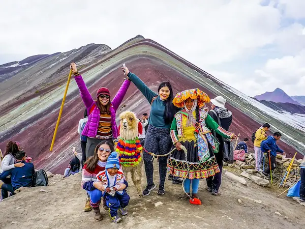 What is included in a rainbow mountain day tour