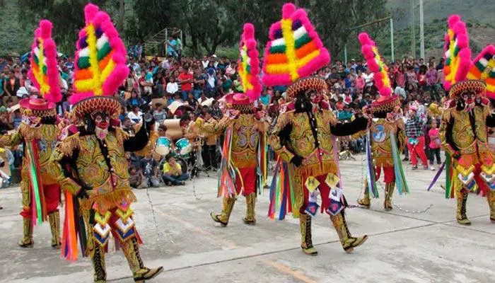  Peruvian folklore