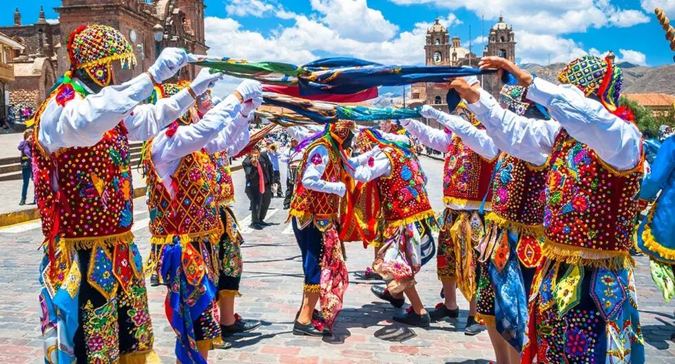  Peruvian folklore