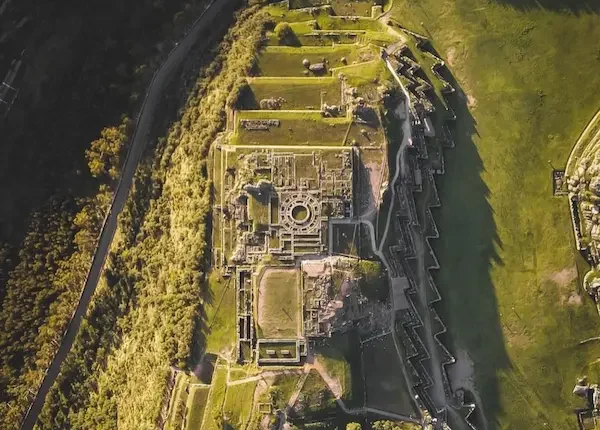 sacsayhuaman